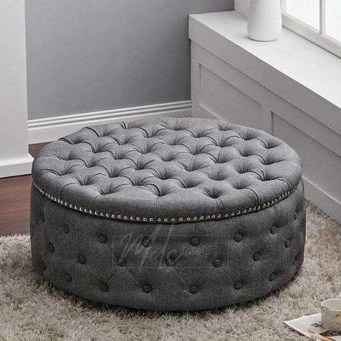 Elegant Chesterfield Footstool – Timeless Style & Comfort for Your Home!