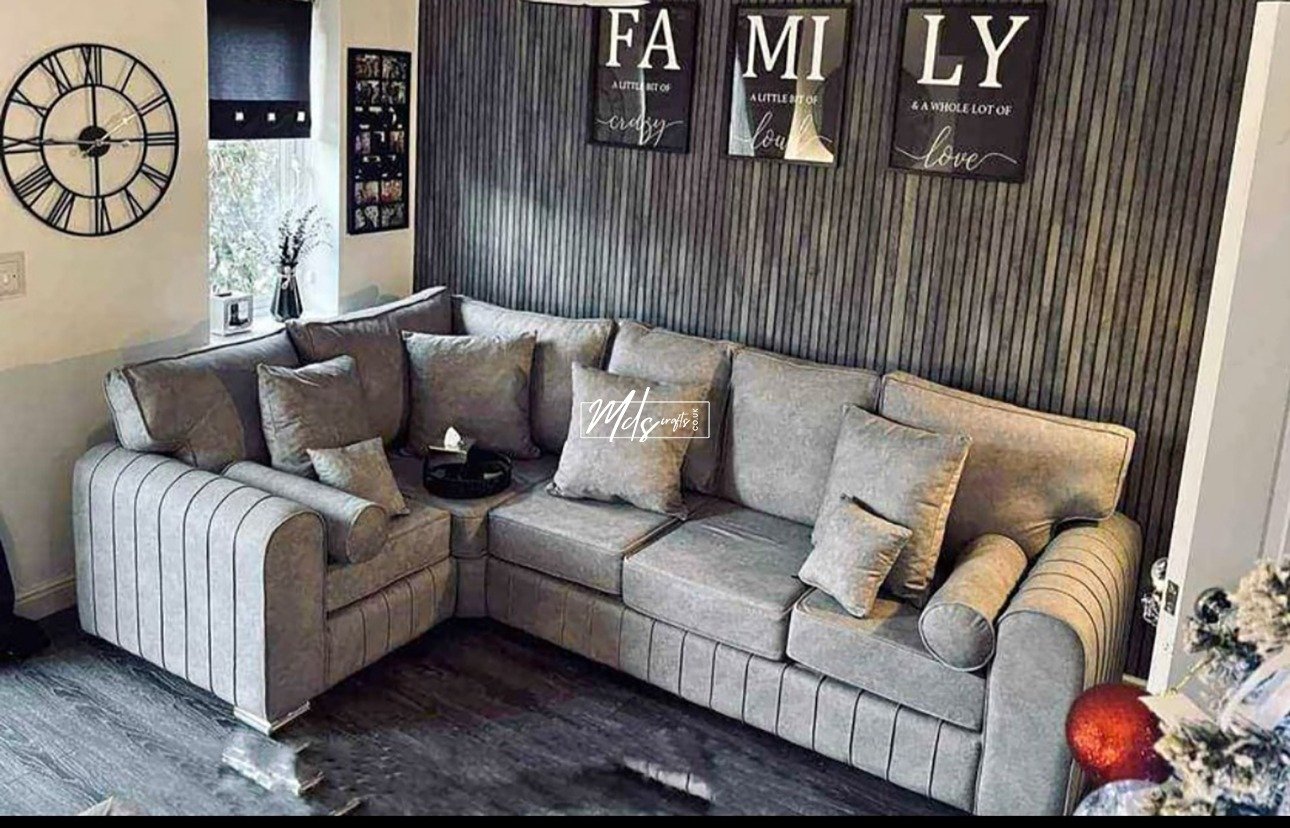 Lilly Sofa