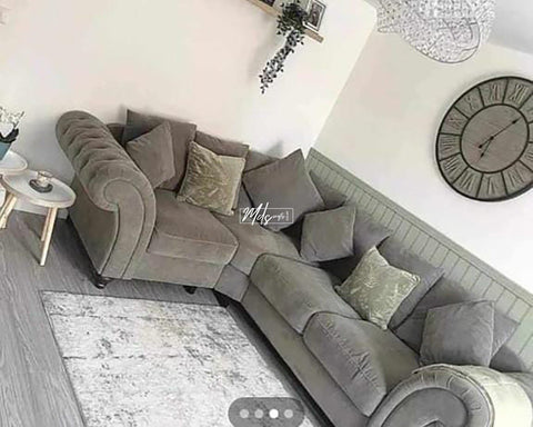 Nicole Sofa
