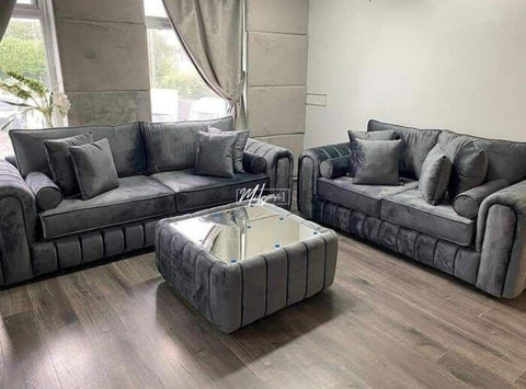 Lilly Sofa